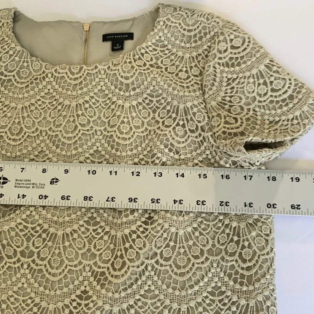 Ann Taylor Dress Champagne Sparkle Lace Shift Scalloped Sz 4 Party Wedding Guest